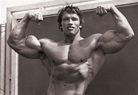 arnold schwarzenegger bodybuilding weight.